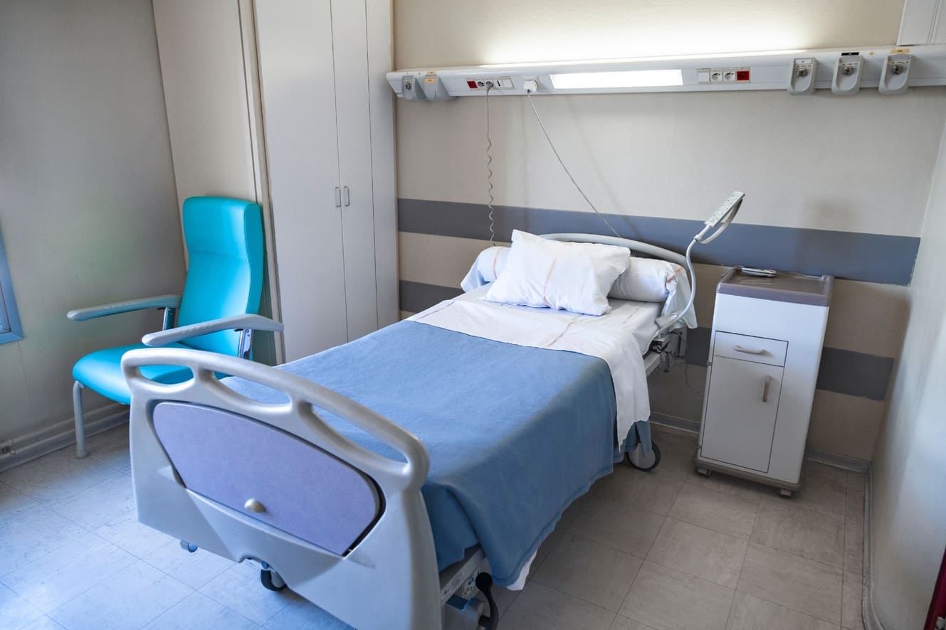 Limpieza de hospitales y centros sanitarios-servicios-Neteges Bisbal-8